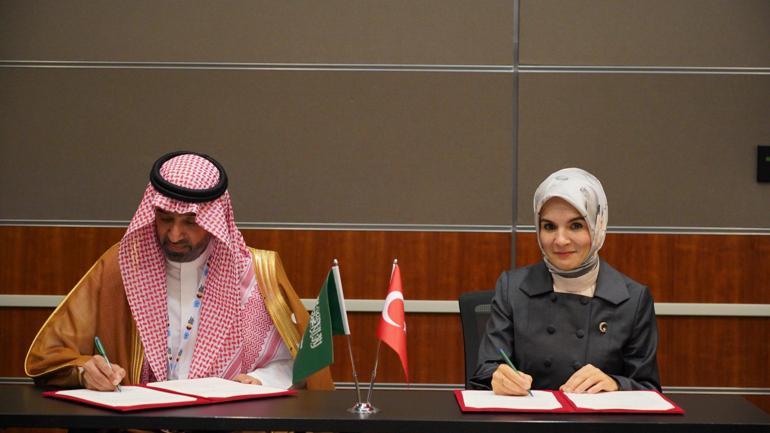 Bakan Göktaş, Suudi Arabistanlı mevkidaşıyla sosyal hizmetler alanında iş birliği mutabakat zaptı imzaladı