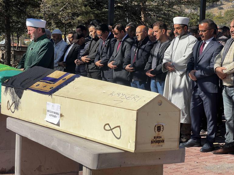 Otomobilin çarptığı 14 yaşındaki Buğlem Berra öldü