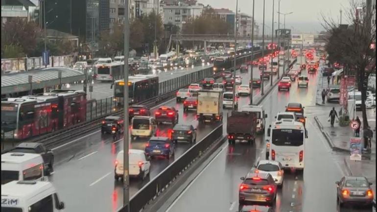 İstanbulda trafik yoğunluğu yüzde 90a ulaştı