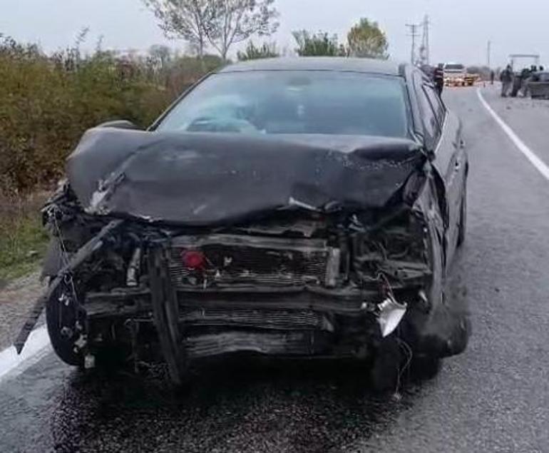 Bursa’da iki otomobil çarpıştı: 1 ölü, 2 yaralı