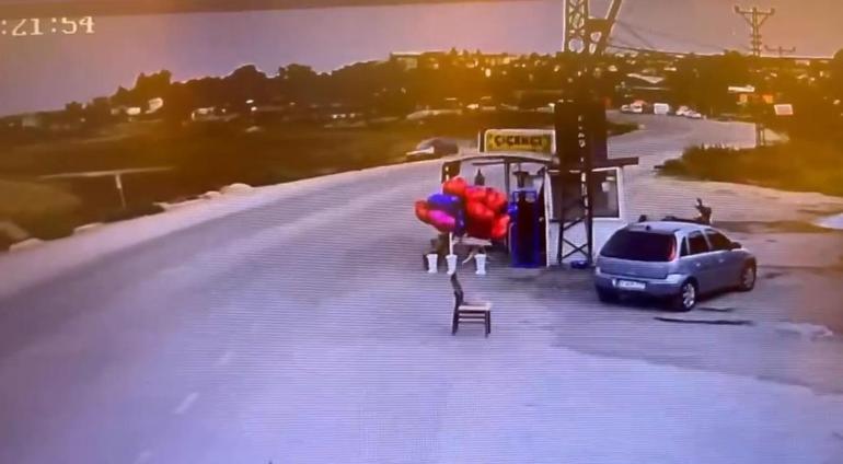 Otomobilin virajda takla attığı kaza kamerada