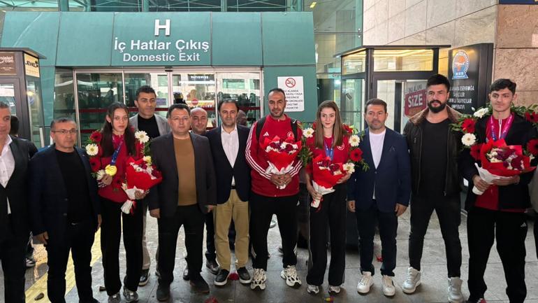Dünya şampiyonu Tekvando Milli Takımı’na Ankara’da coşkulu karşılama