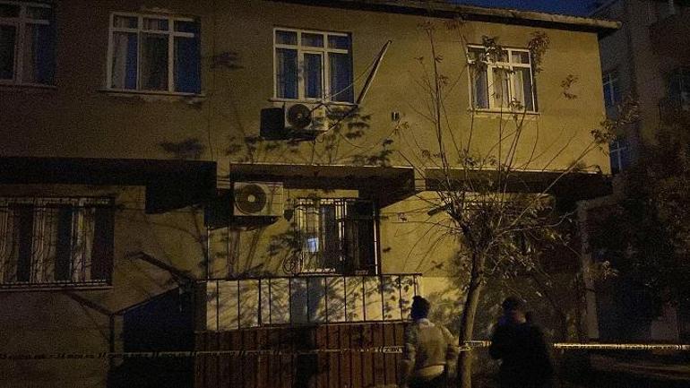 Gebze’de kolonlarında çatlak oluşan 2 katlı binadaki 3 aile tahliye edildi