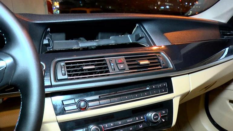 Sultangazide park halindeki otomobili yaklaşık 2 dakikada soydular; hırsızlık kamerada