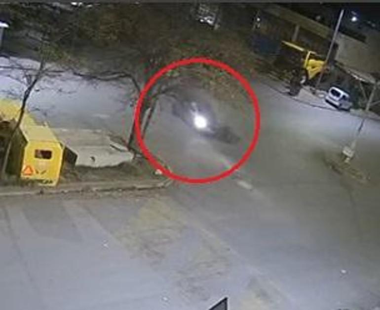 Otomobil ile motosiklet çarpıştı; 14 yaşındaki sürücü öldü, kaza kamerada