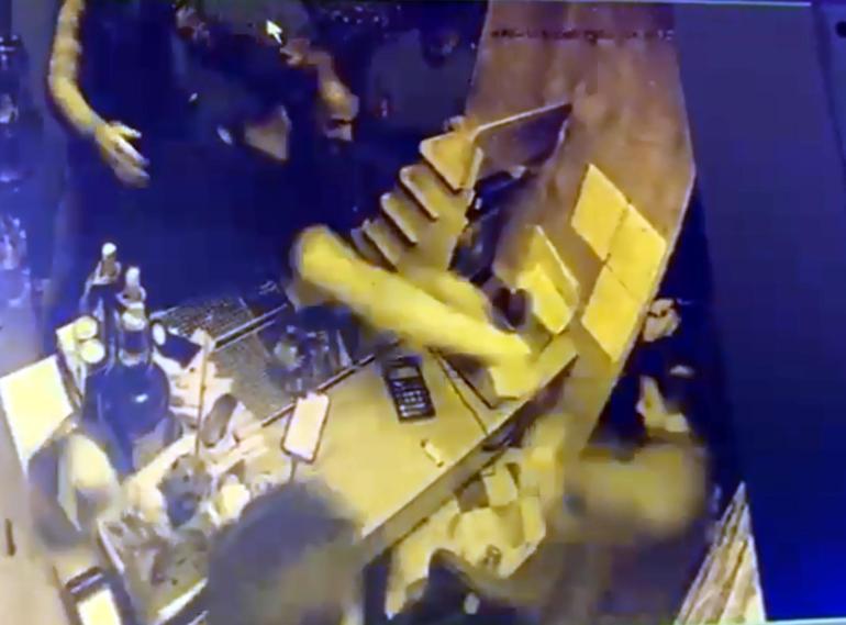 Büfe işletmecisi demir çubukla darbedildi; 4 tutuklama