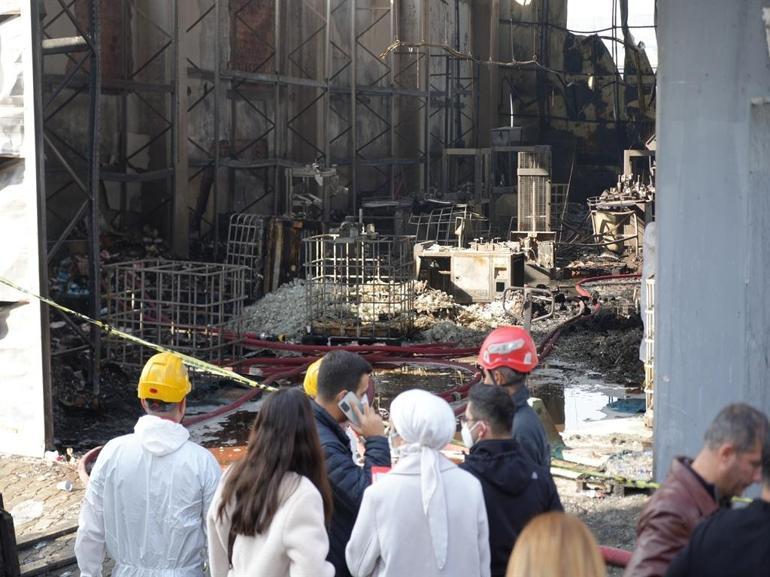 Kocaelide kozmetik fabrikasında yangın: 6 ölü, 7 yaralı