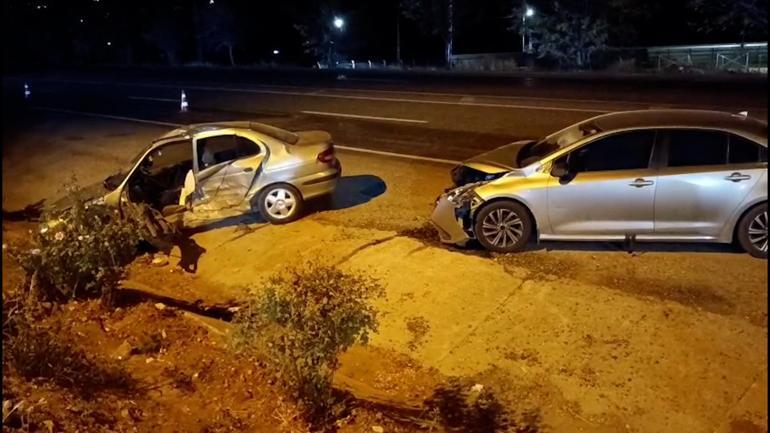 Adıyamanda otomobiller çarpıştı; 12 yaralı