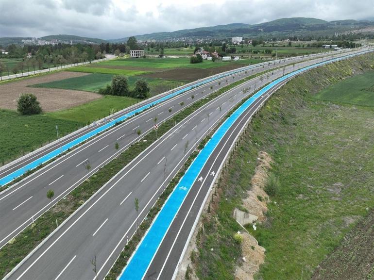 Bakan Uraloğlu: 96 kilometrelik bisiklet yolunu hayata geçirdik