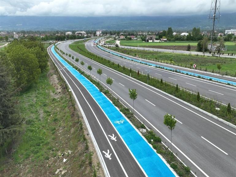 Bakan Uraloğlu: 96 kilometrelik bisiklet yolunu hayata geçirdik