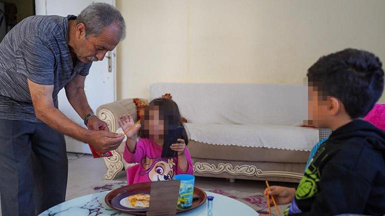 Evden tahliye kararı verilen dede ve 3 torununa yardım eli uzandı