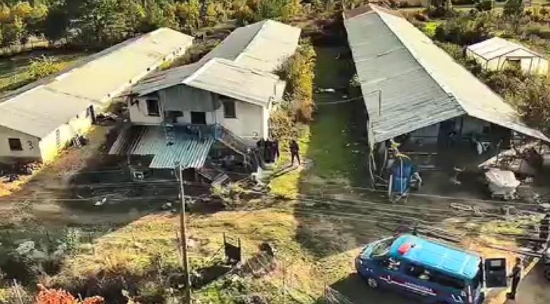 Bağ evinde saklanan firari hükümlüye jandarmanın operasyonu dron kamerasında