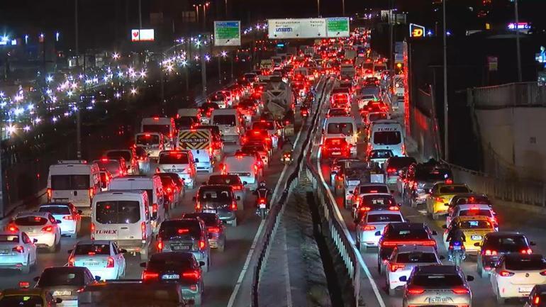 İstanbulda trafik yoğunluğu yüzde 89a ulaştı