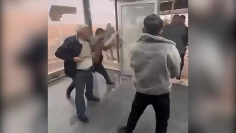 Yediemin otoparkında ücret kavgası kamerada