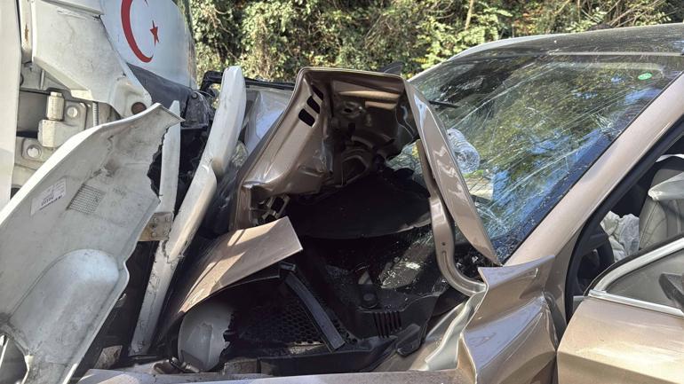 Sarıyer’de ciple beton dökme kamyonu kafa kafaya çarpıştı: 3 yaralı