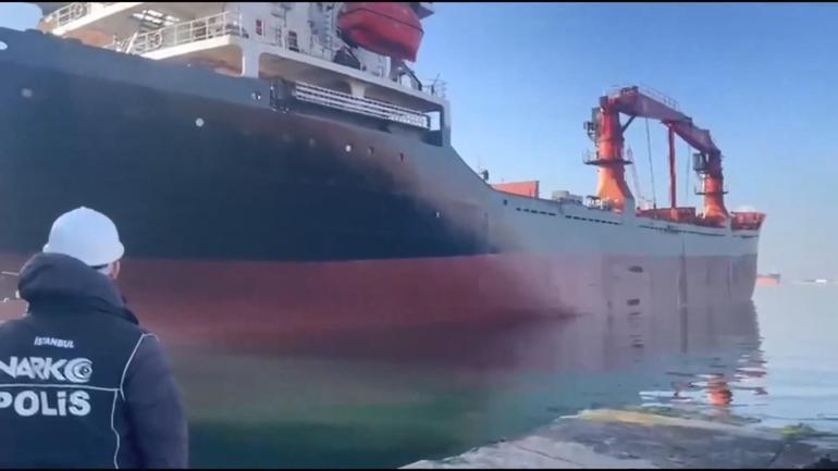 24 tonun üzerinde uyuşturucu sevkiyatı yaptığı belirlenen 5 suç örgütüne operasyon