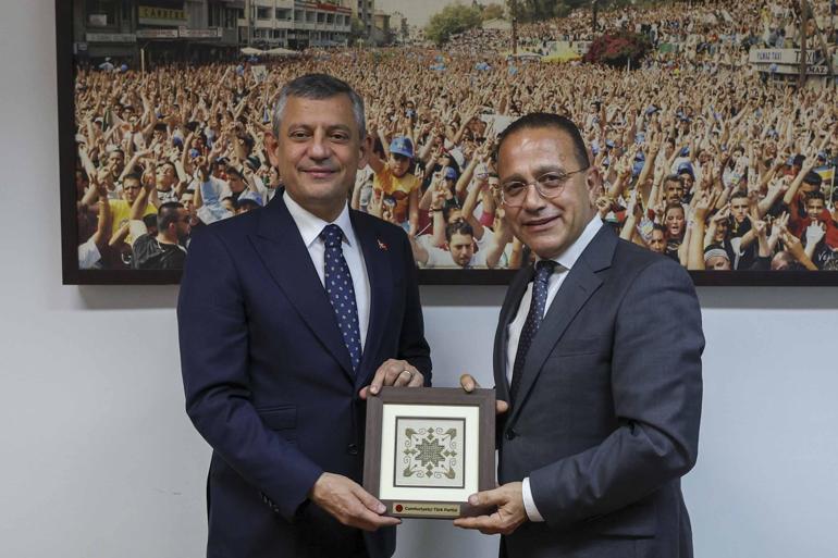 CHP Genel Başkanı Özel, KKTC’de