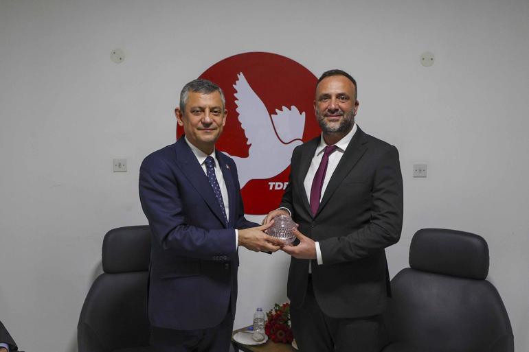 CHP Genel Başkanı Özel, KKTC’de