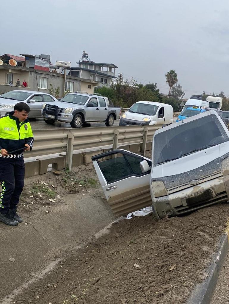 Hatay’da aracın çarptığı yaya kanala düşerek hayatını kaybetti