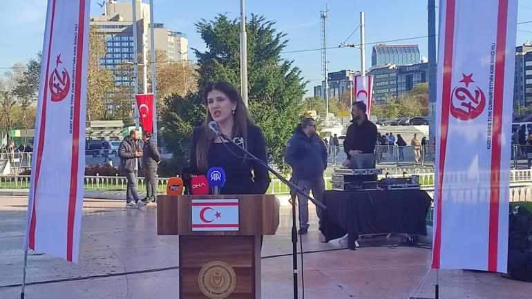 KKTC’nin kuruluşunun 42nci yılında Taksimde tören düzenlendi