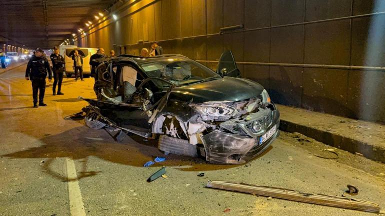 Karşı şeride geçen cip, kamyonet ile kafa kafaya çarpıştı; 2 ölü, 1 yaralı