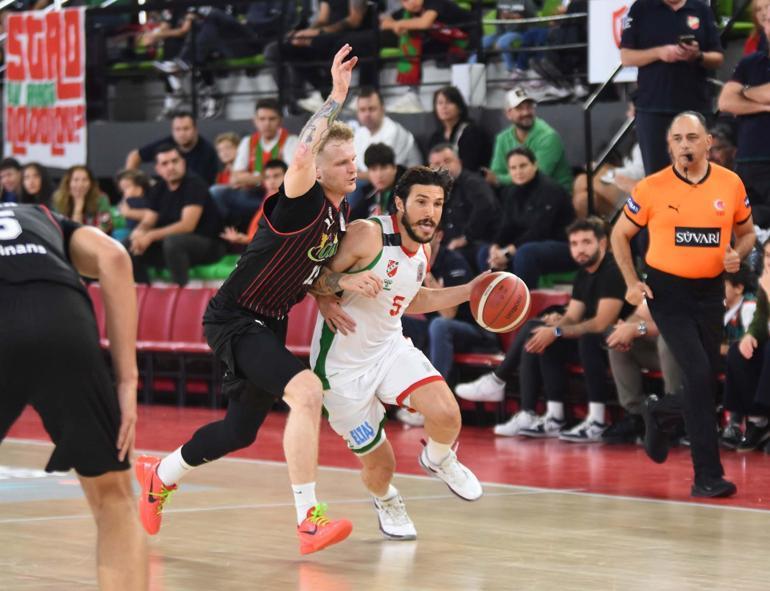 Karşıyaka potada düşüşe çare bulamıyor