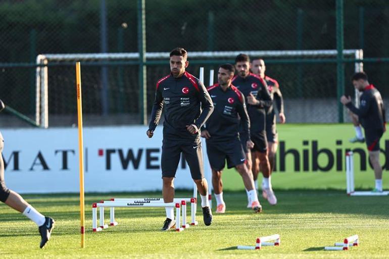 A Milli Futbol Takımı, İspanya maçının hazırlıklarına başladı