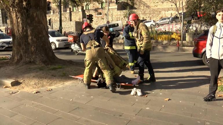 Beyoğlunda tramvayın çarptığı motosikletin sürücüsü yaralandı