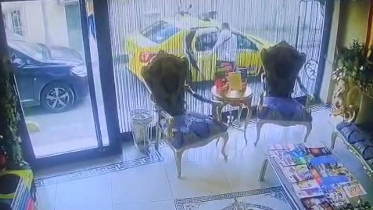 Fatihte zehirlenen Böcek ailesinin otele giriş görüntüleri ortaya çıktı