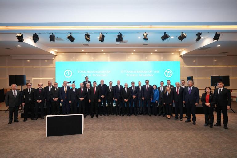 Ankarada Türk Akademisinin 15inci yılı kutlandı