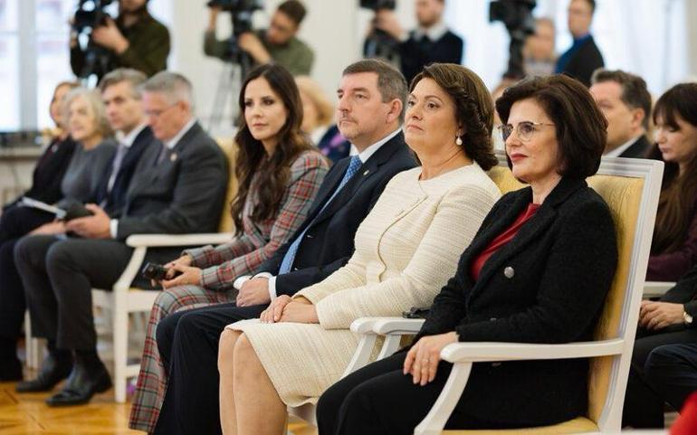 Emine Erdoğan: Aile kurumunun temellerinin zayıfladığı bir toplum geleceğe güvenle bakamaz