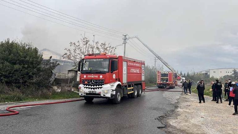 Kocaelide üretim tesisindeki yangın söndürüldü