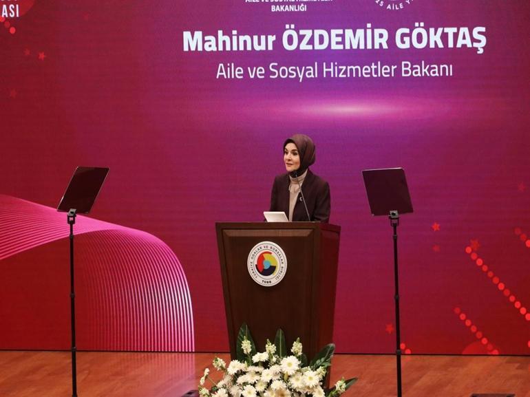 Bakan Göktaş: İstihdamda yer almayan 4 bin 500 genç kadına ulaştık