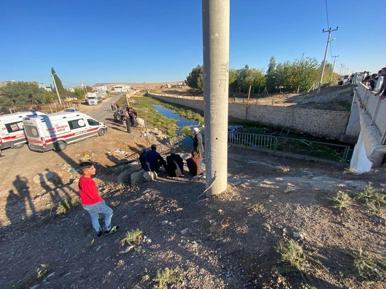 Otomobil, köprüden kanala düştü; 1 ölü, 2 yaralı