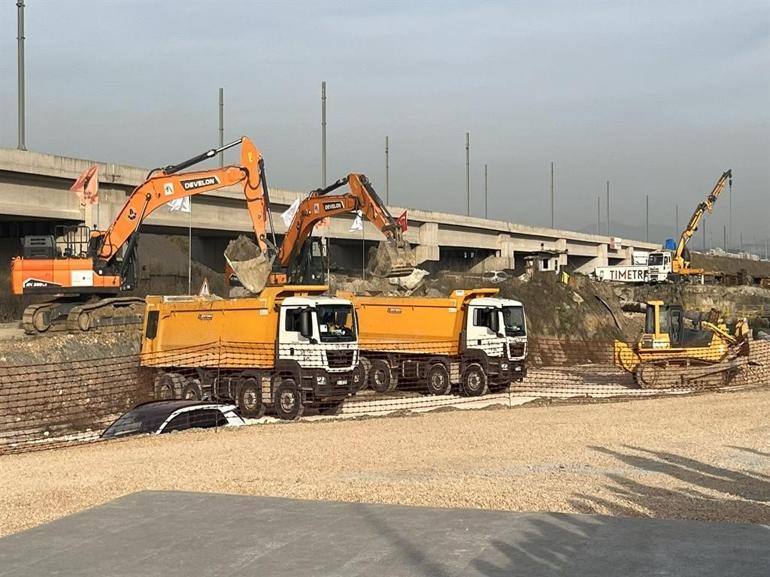Bakan Uraloğlu: Ekonomik büyümenin birinci şartı, güçlü bir ulaşım altyapısıdır