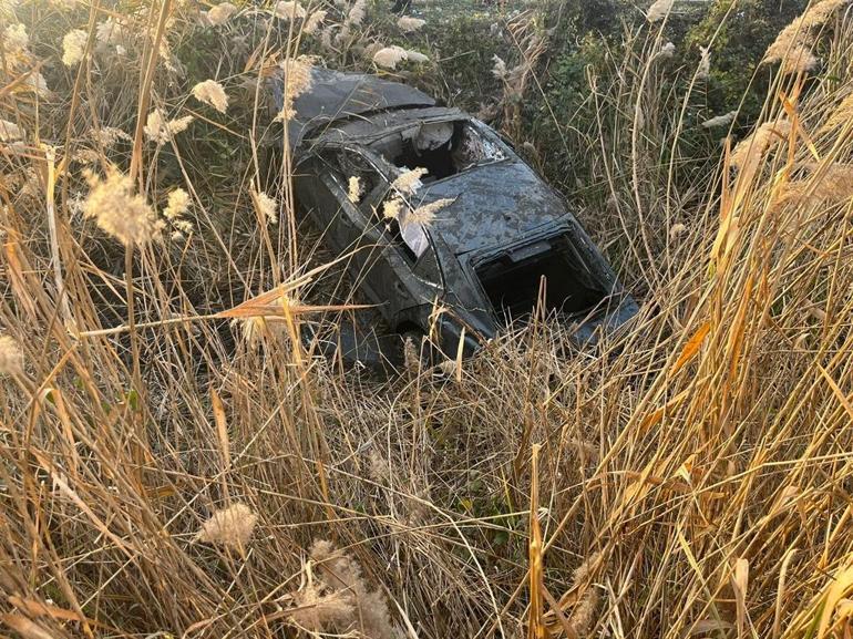 Tokatta otomobil, sazlık alana uçtu; 2 ölü, 1 yaralı