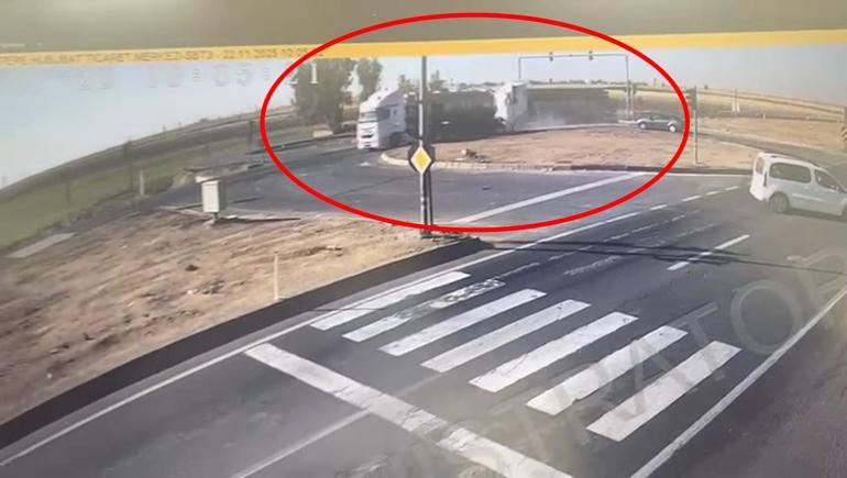 Mardinde 3 aracın karıştığı kazada TIR alev aldı; o anlar kamerada