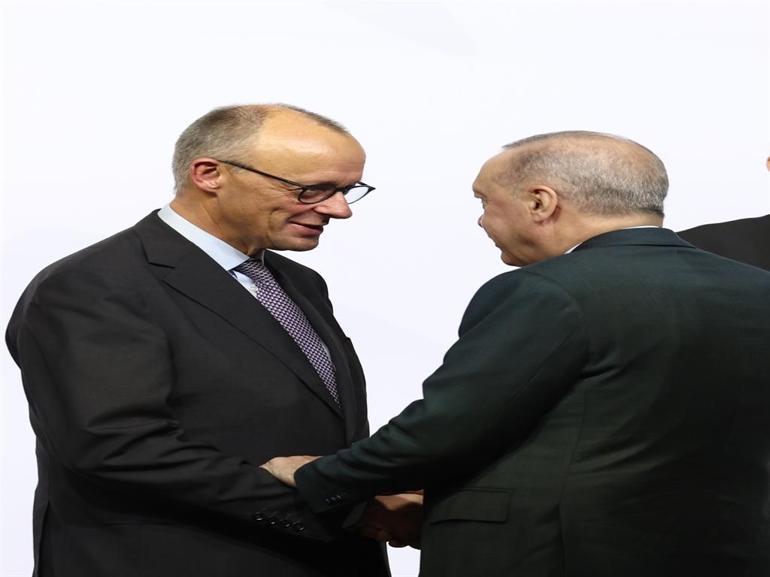 Cumhurbaşkanı Erdoğan, G20 Liderler Zirvesinde aile fotoğrafı çekimine katıldı