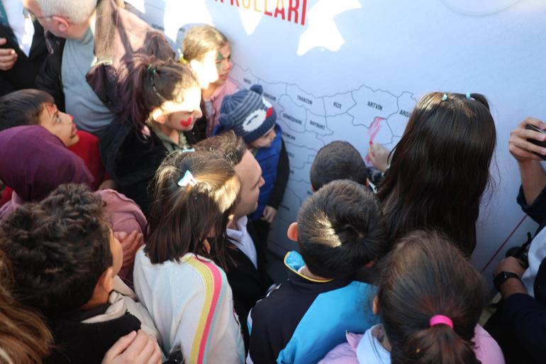 AK Partili İbiş: Çocuklar için daha adil bir dünyayı hep birlikte inşa edeceğiz