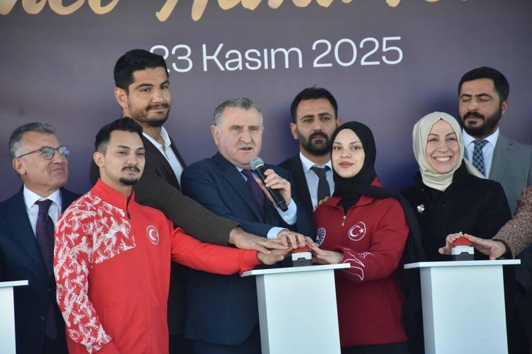 Bakan Bak: Spor yatırımları noktasında çok iyi noktadayız