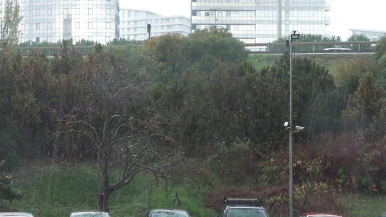 İstanbulda dolu etkili oldu