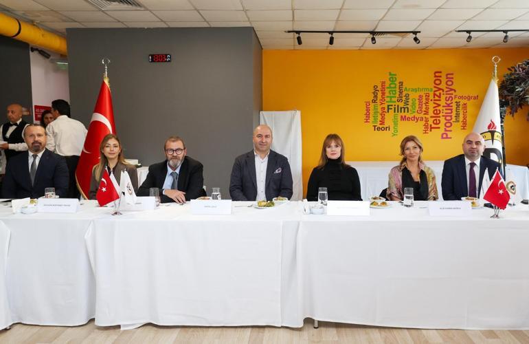 Demirören Medya ve Teknoloji MTAL’de Öğretmenler Günü etkinliği