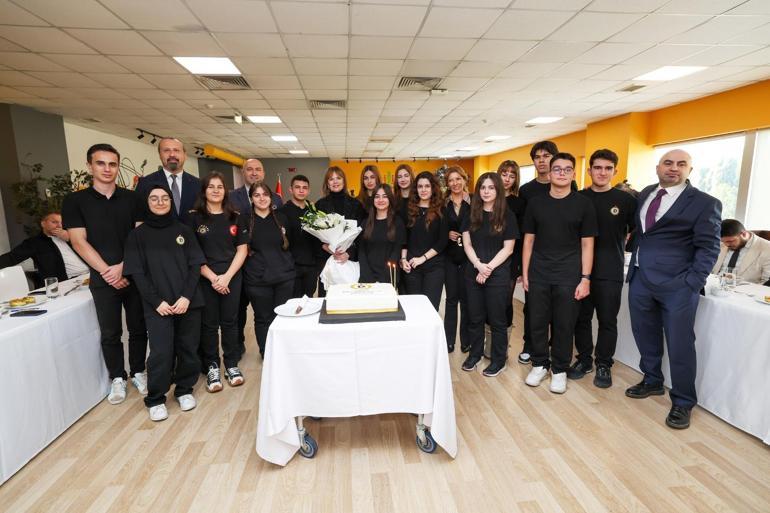 Demirören Medya ve Teknoloji MTAL’de Öğretmenler Günü etkinliği