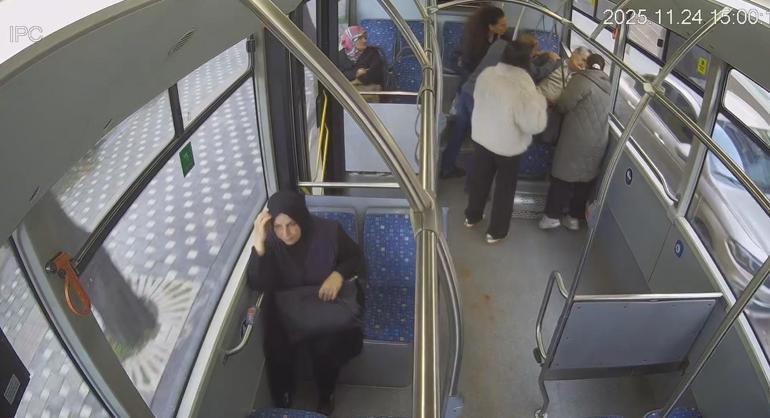 Belediye otobüsü şoförü, kalp krizi geçiren yolcuyu hastaneye yetiştirdi; o anlar kamerada