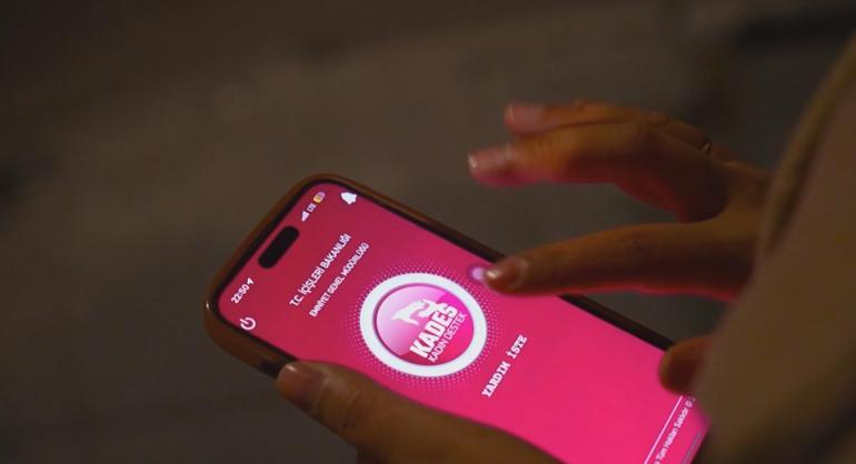 Kars polisinden kadına yönelik şiddetle mücadelede KADES vurgusu