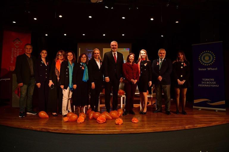 ‘Kadına dijital şiddetin en önemli sebeplerinden biri toplumsal baskı’