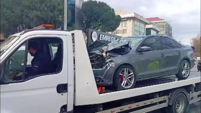 Ataşehir’de otomobil park halindeki 3 araca çarptı; kaza kamerada