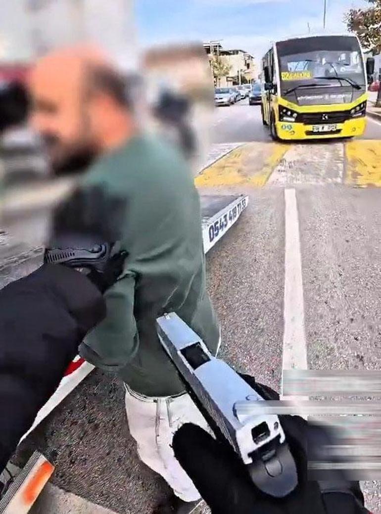 Çekici üzerinden silah zoruyla motosiklet indirme senaryosu çeken 4 kişi gözaltında