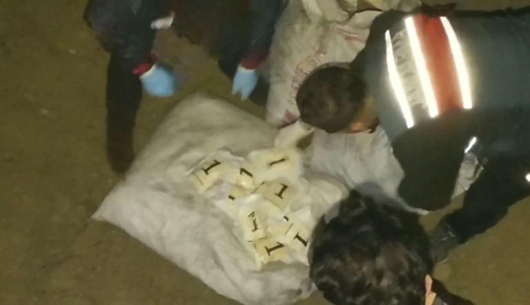 Hatay’da zeytin bahçesinde 625 bin adet uyuşturucu ecza hap ele geçirildi