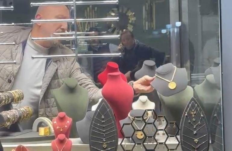 Orduda kasklı şüphelinin kuyumcu soygunu kamerada